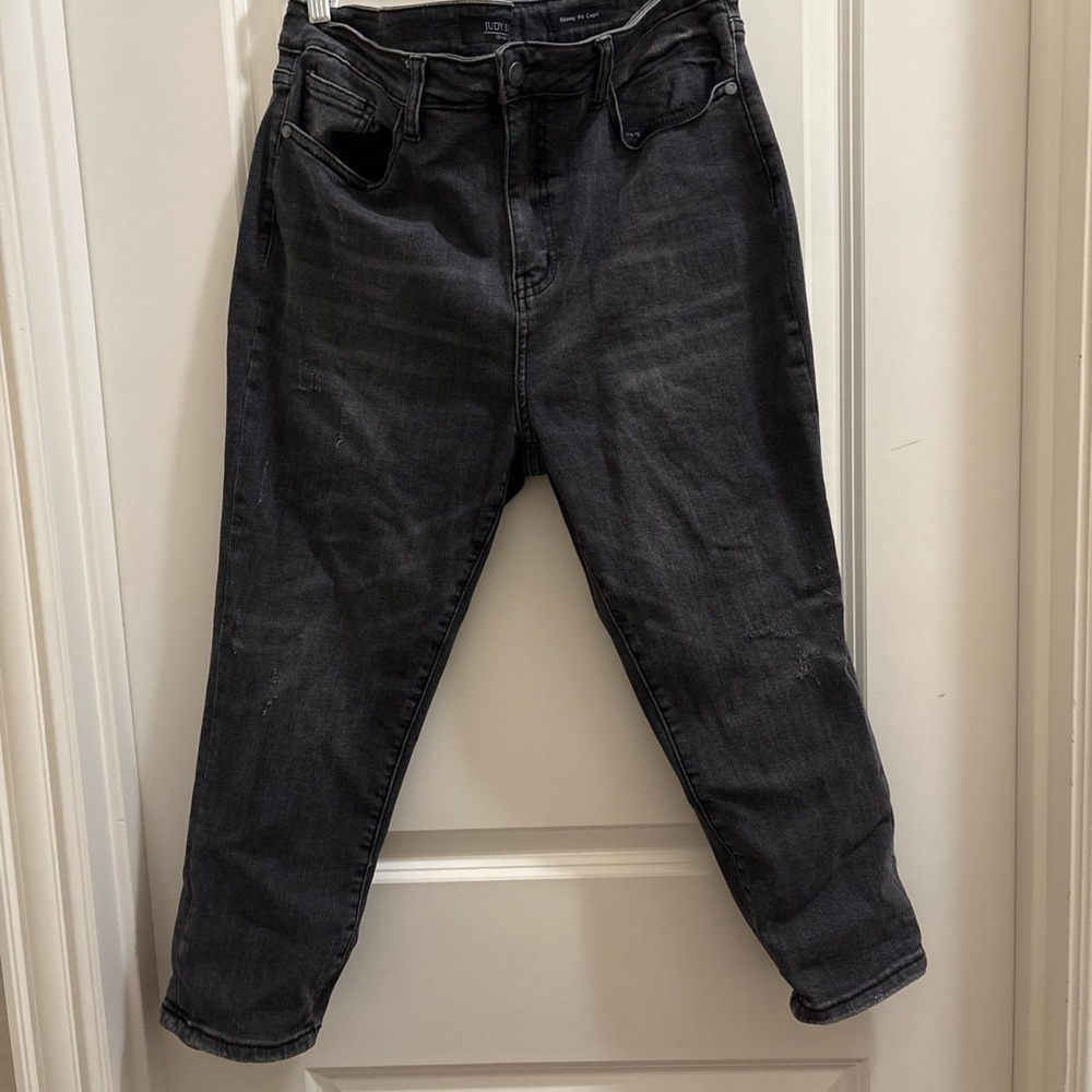 JUDY BLUE Jeans Women 15/32 Washed Black Skinny Fit Capri Distressed Stretch